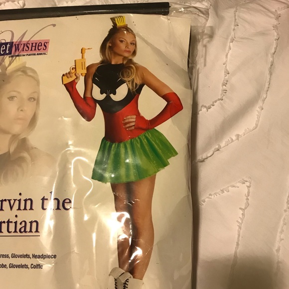 Marvin the Martian Costume - Picture 2 of 5